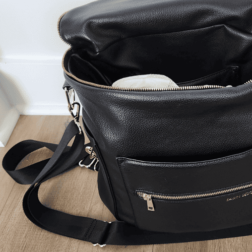 8 Absolute Musts On Our Minimalist Diaper Bag Checklist