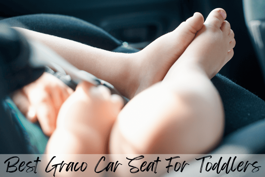 baby feet in car seat