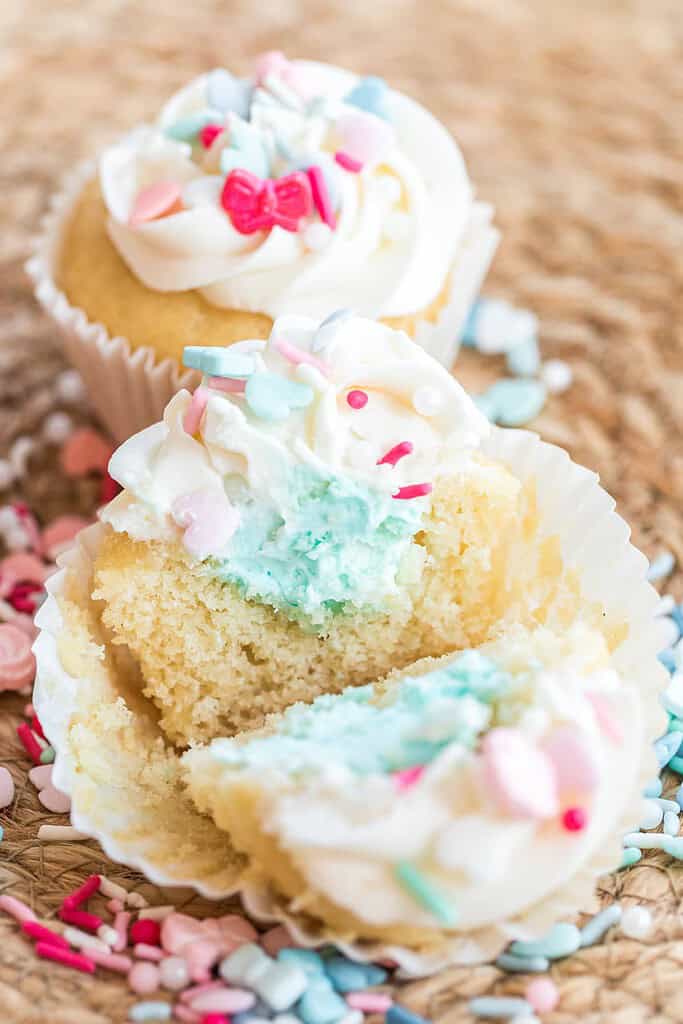 gender reveal cupcakes