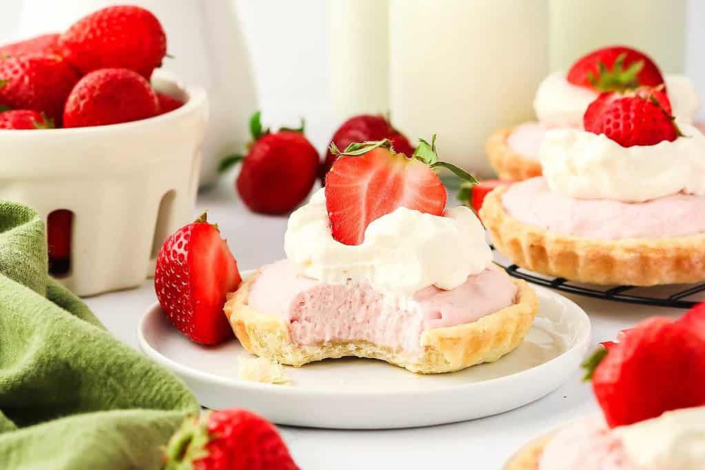 strawberry mouse tartlets