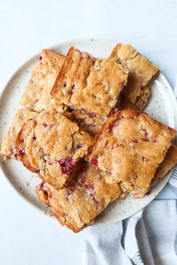 white chocolate raspberry blondies